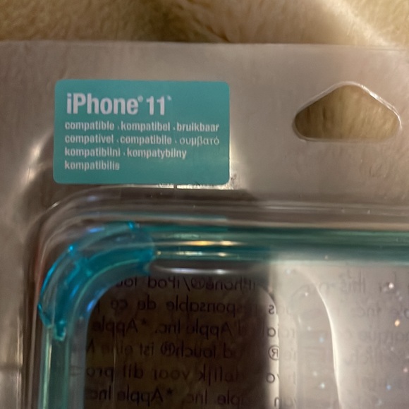 iPhone 11 Bundle NWT - Picture 11 of 13